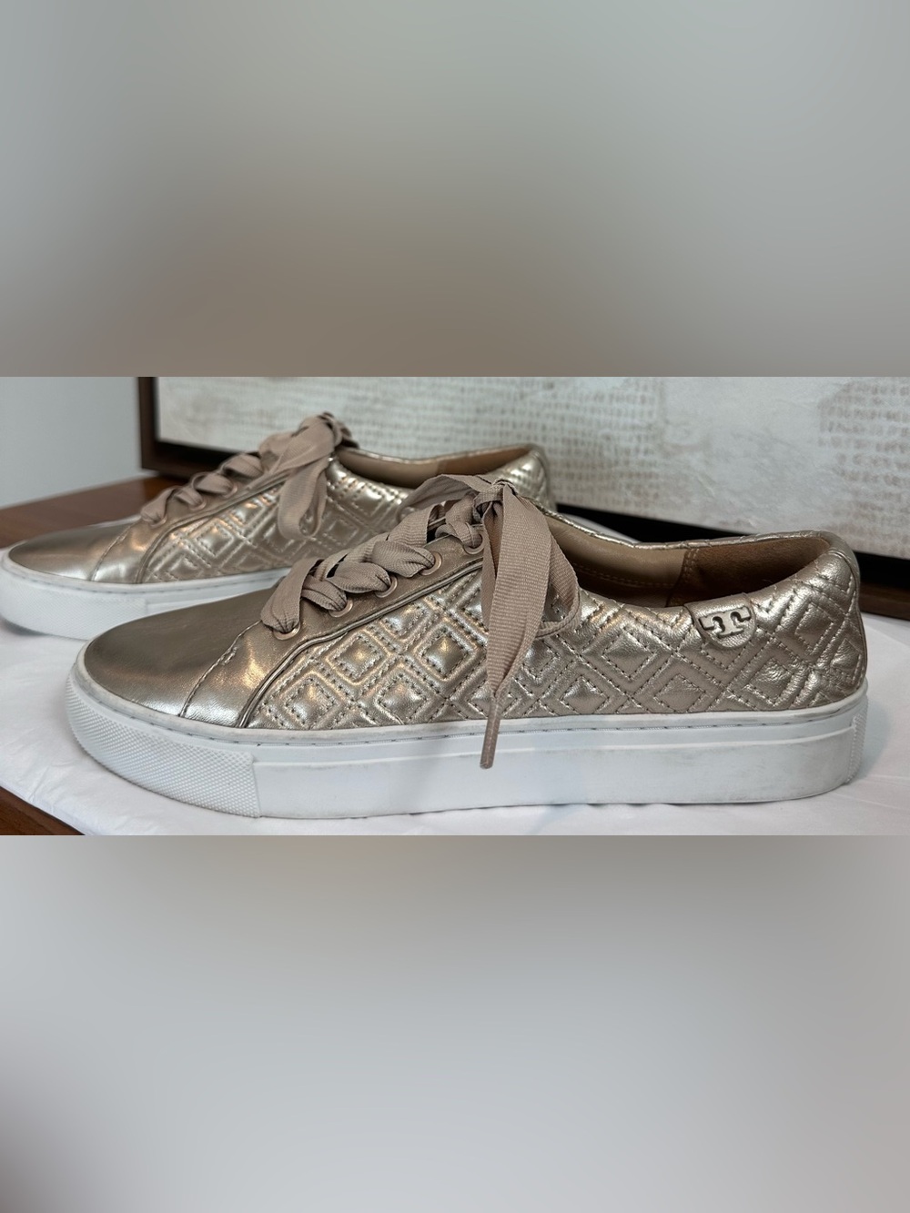 Tory Burch Metallic Gold Quilted Leather Lace Up Sneakers Women’s Size 8M